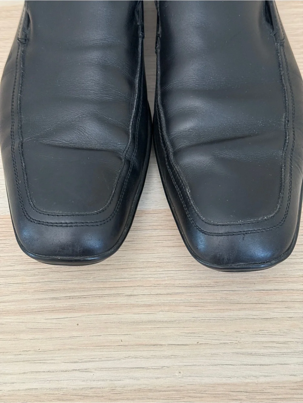 Salvatore Ferragamo Black Leather Slip-On Loafers Men’s size 10.5